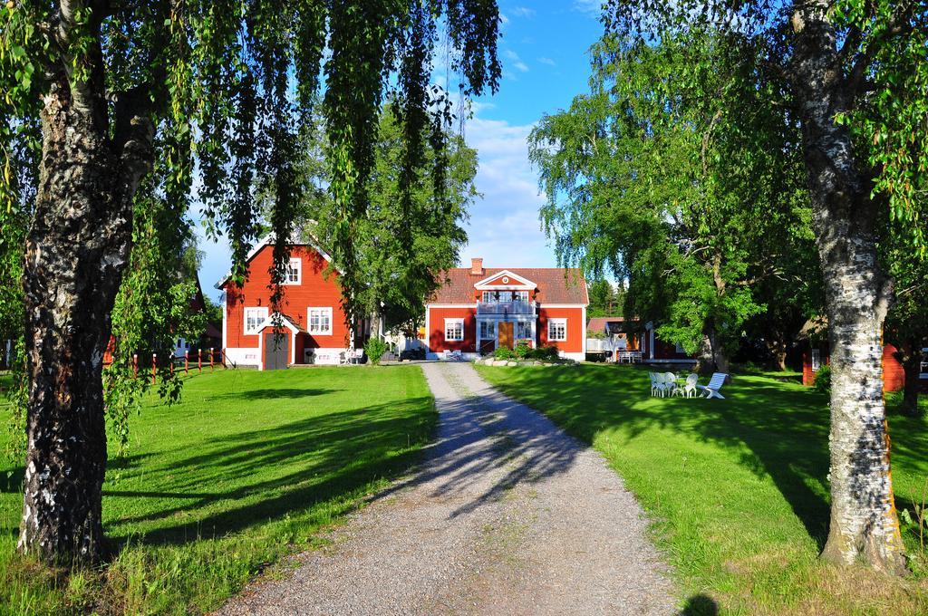 Hem Gården Boutique Séjour à la campagne Västerås